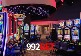 Sinta a adrenalina dos jogos de cassino com 992bet
